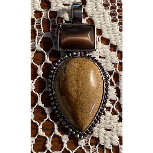 Roman Brand Silvertone Oval Marble Stone Pendant - Picture 1 of 3